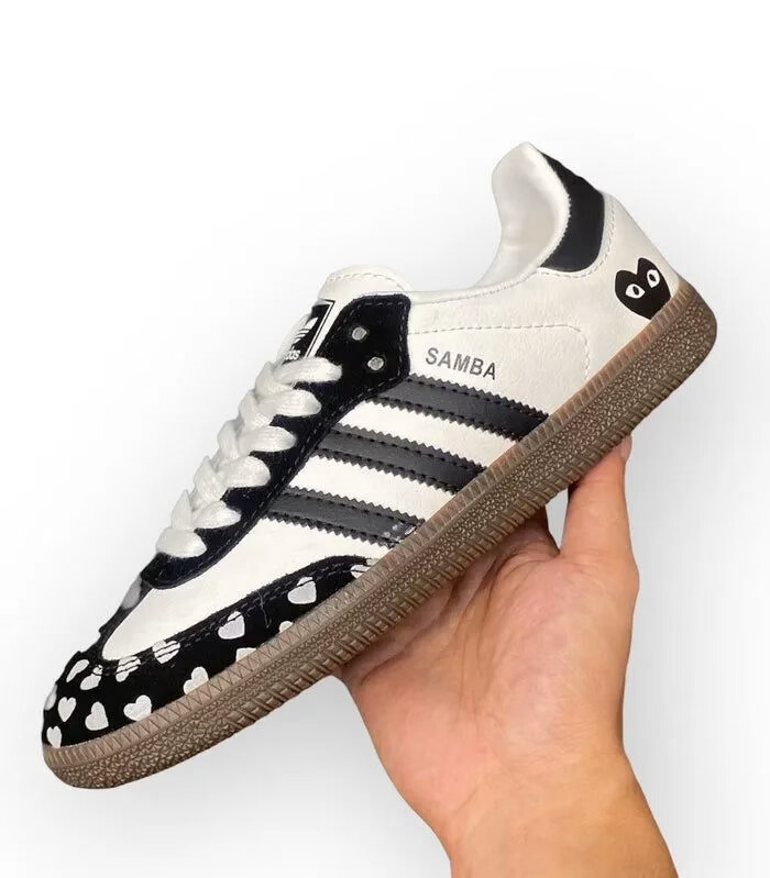 comme des garçons play x adidas samba