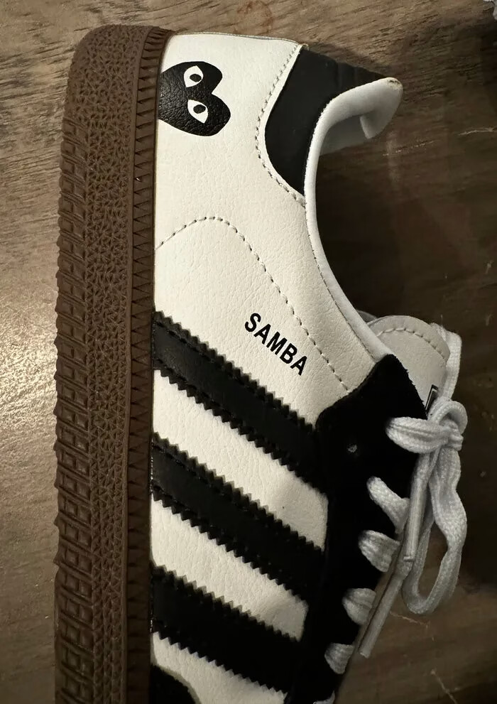comme des garçons play x adidas samba