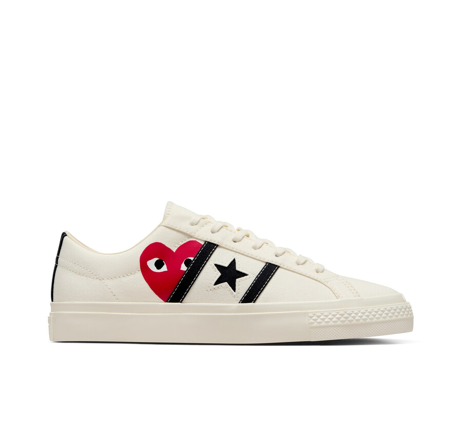 converse x cdg play one star academy pro bianco