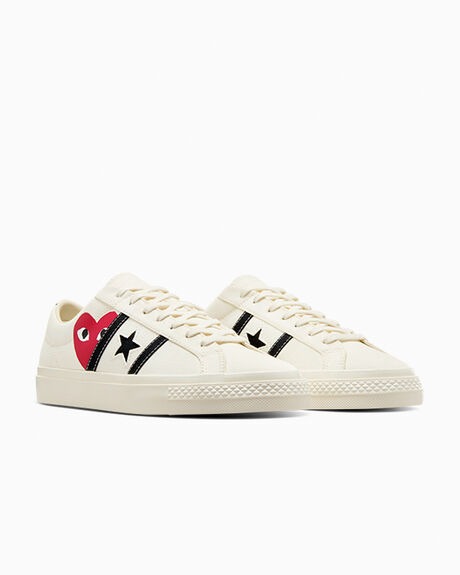 converse x cdg play one star academy pro bianco