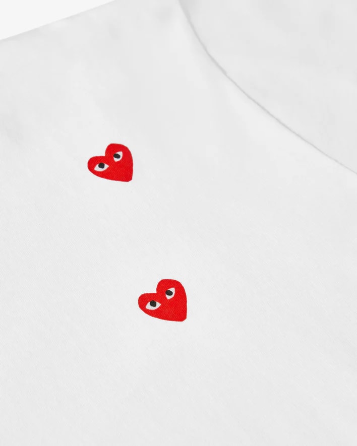 maglietta bianca con logo multi-cuore rosso