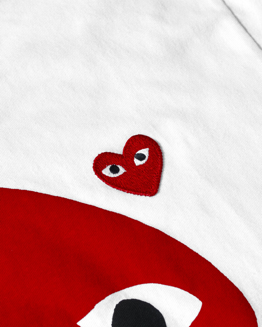 gioca - maglietta a pois con cuore capovolto - bianca